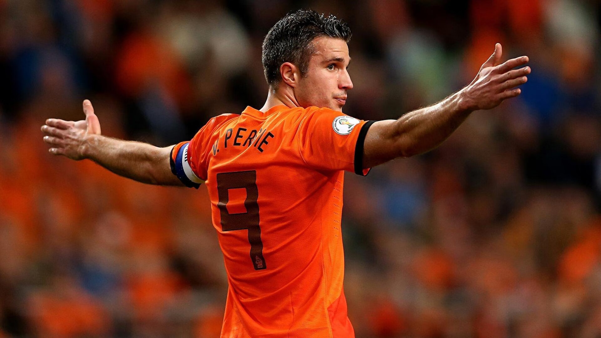 德国骑手弗洛尔·德·温内在2024年欧洲三项赛锦标赛中以“Thunder”马匹获得个人铜牌，表现出色。